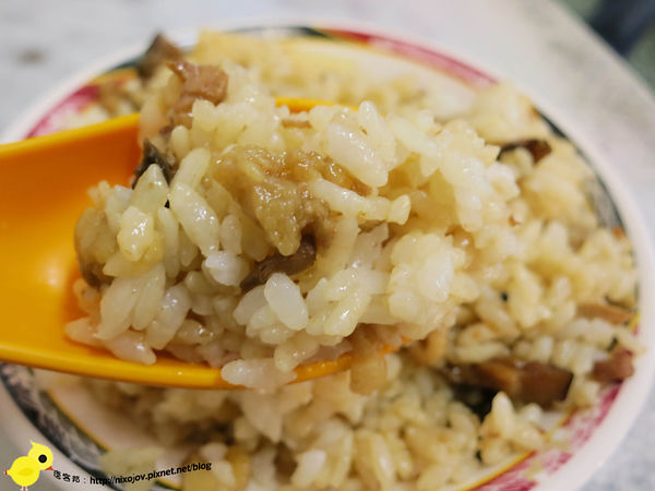 【台北】金峰滷肉飯-香而濃郁的好味道-滷肉飯-排骨湯