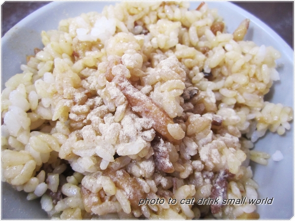 金峰滷肉飯：不管是食材的用心價錢還是美味度都是一流，難怪大排長龍