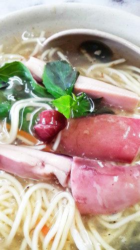 李記正客家魷魚羹(總店)：【羽諾食記】公館正客家魷魚羹