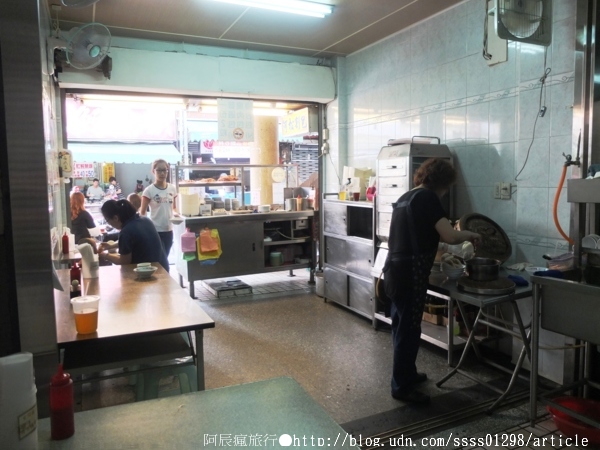 阿松割包：【台南中西區】阿松割包。台南永樂市場明星級小吃店