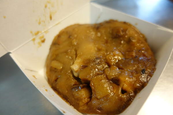 阿松割包：(胖樺食記)台南中西區銅板小吃「阿松割包」及「富盛號碗粿」，國華街永樂市場必吃美食/豬舌割包/平價/高CP值