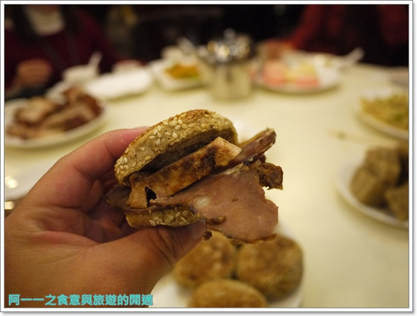 北平都一處：台北信義 北平都一處 蔥油餅&酸菜白肉湯～北方麵點豪華春酒