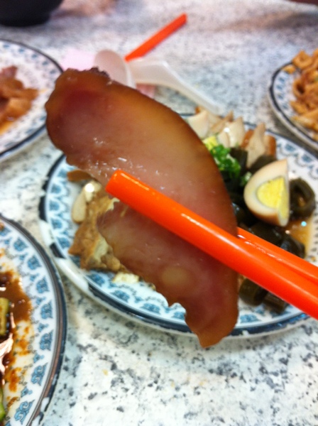 南村小吃店(小凱悅)：好吃~有個性的服務~但還是想再去吃~~