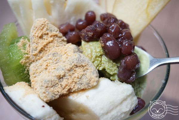 青田七六:【星羽愛美食-台北】古蹟再造舊空間大變身,鬧中取靜餐點精緻可口,來場台北市內的文化小旅行吧~青田七六。