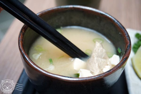 青田七六:【星羽愛美食-台北】古蹟再造舊空間大變身,鬧中取靜餐點精緻可口,來場台北市內的文化小旅行吧~青田七六。