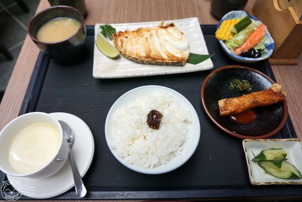 青田七六:【星羽愛美食-台北】古蹟再造舊空間大變身,鬧中取靜餐點精緻可口,來場台北市內的文化小旅行吧~青田七六。