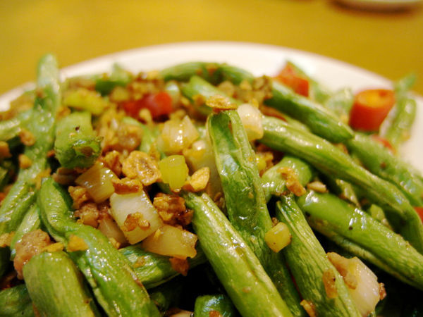 水簾餐飲店：【信義】水簾。總是會想念的好味道。異於常人的外表卻有著溫暖的心。