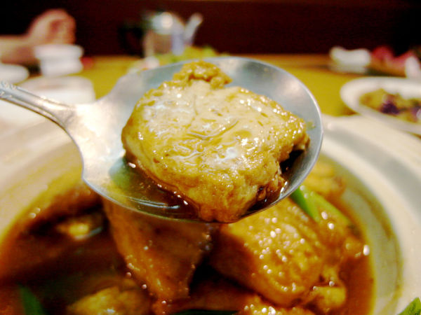 水簾餐飲店：【信義】水簾。總是會想念的好味道。異於常人的外表卻有著溫暖的心。