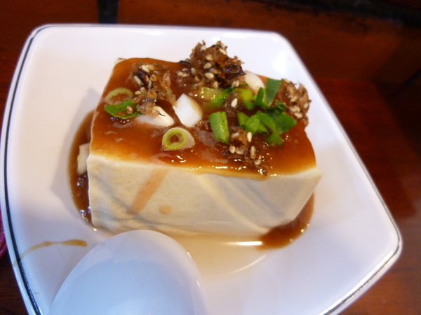 鬍鬚張(台北北醫店):【北醫美食】鬍鬚張魯肉飯