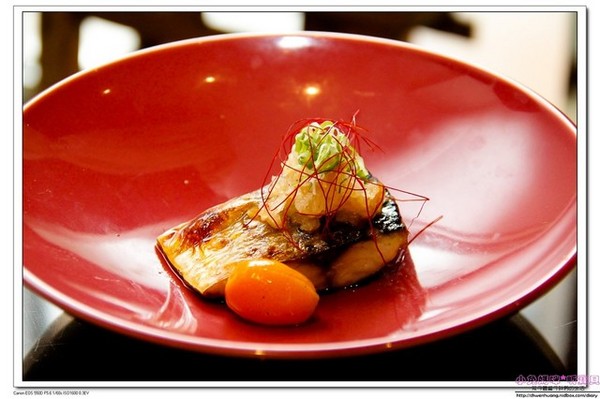 心月懷石料理:【台北日本料理】☼心月懷石料理☼精緻如藝術品般的料理/隱身於辦公大樓裡高級料理/101大樓附近