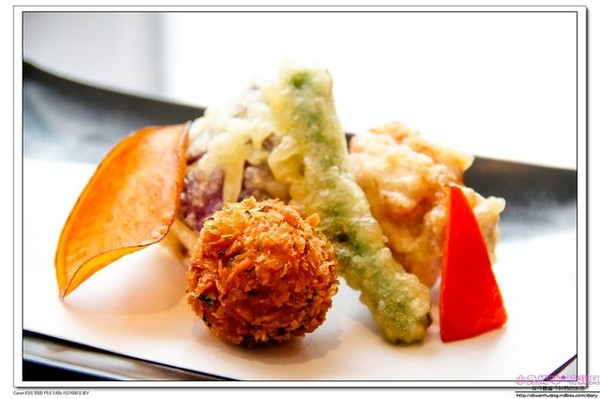 心月懷石料理:【台北日本料理】☼心月懷石料理☼精緻如藝術品般的料理/隱身於辦公大樓裡高級料理/101大樓附近