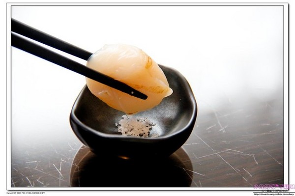 心月懷石料理:【台北日本料理】☼心月懷石料理☼精緻如藝術品般的料理/隱身於辦公大樓裡高級料理/101大樓附近