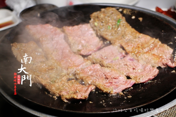 南大門韓國烤肉專賣店:食尚玩家介紹『南大門韓國烤肉專賣店』中山老店/林森北/七條通/宵夜
