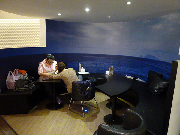 25號廚房：[台北 五分埔]25號廚房 大口吃漢堡，享受吮指美味