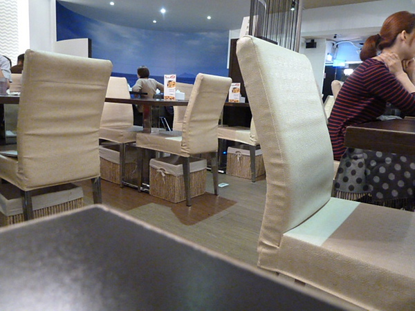 25號廚房：[台北 五分埔]25號廚房 大口吃漢堡，享受吮指美味