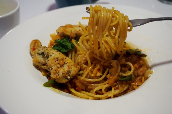 MGF PASTA 麵工坊(市府店)：[市府] MGF PASTA 麵工坊：商業午餐分享