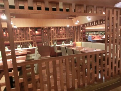 木頭縷空的包箱