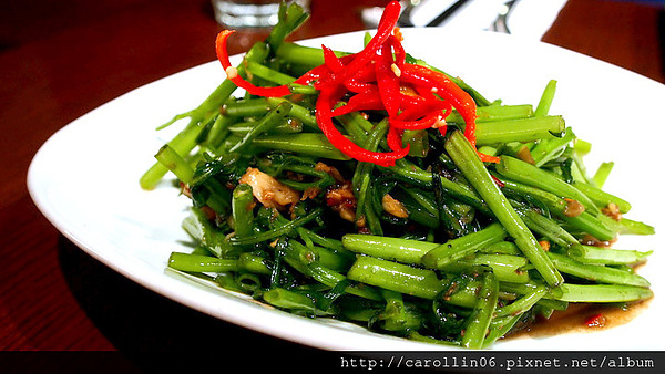 Lacuz新泰食(信義寶麗店):【食記】價格頗一般的《Lacuz 泰式料理》BELLAVITA店