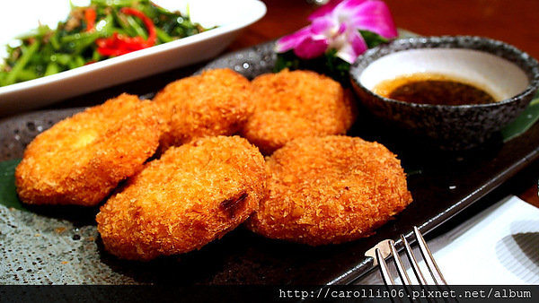 Lacuz新泰食(信義寶麗店):【食記】價格頗一般的《Lacuz 泰式料理》BELLAVITA店