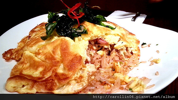 Lacuz新泰食(信義寶麗店):【食記】價格頗一般的《Lacuz 泰式料理》BELLAVITA店