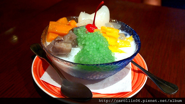 Lacuz新泰食(信義寶麗店):【食記】價格頗一般的《Lacuz 泰式料理》BELLAVITA店