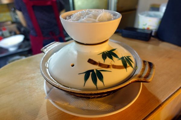 滇味廚房(永吉店):(胖樺食記)捷運市政府站平價必吃美食「滇味廚房」,雲南小吃道地美味/吉林路/椒麻雞/過橋米線