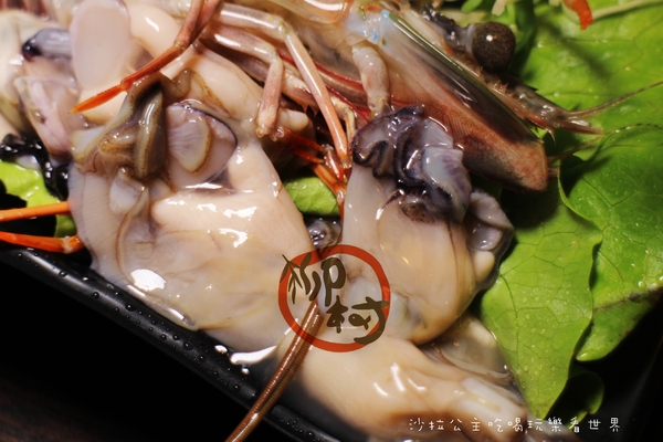 柳村一品鍋:一個人也能吃的鴛鴦鍋『柳村一品鍋』信義火鍋/涮涮鍋/捷運永春站