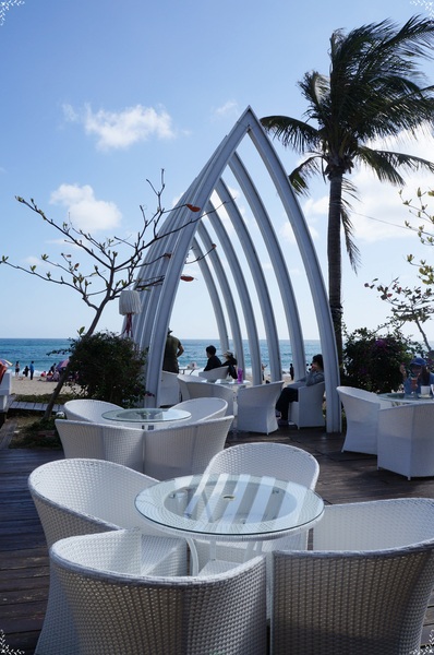 南灣(藍灣)：[2014中南部四天之旅] 屏東南灣~這裡也有海島教堂風