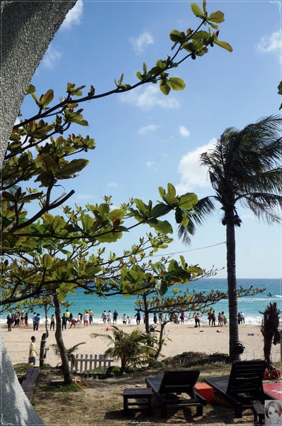 南灣(藍灣)：[2014中南部四天之旅] 屏東南灣~這裡也有海島教堂風