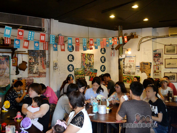 厚道飲食店05-彷彿進入時光隧道.jpg