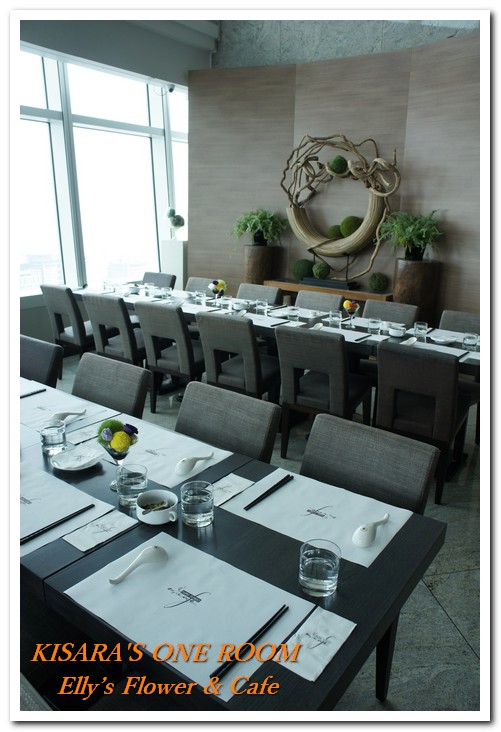 Elly's Flower & caf'e台北花苑時尚整合館:台北上空美麗花園咖啡的最終一瞥── Elly’s Flower & Cafe