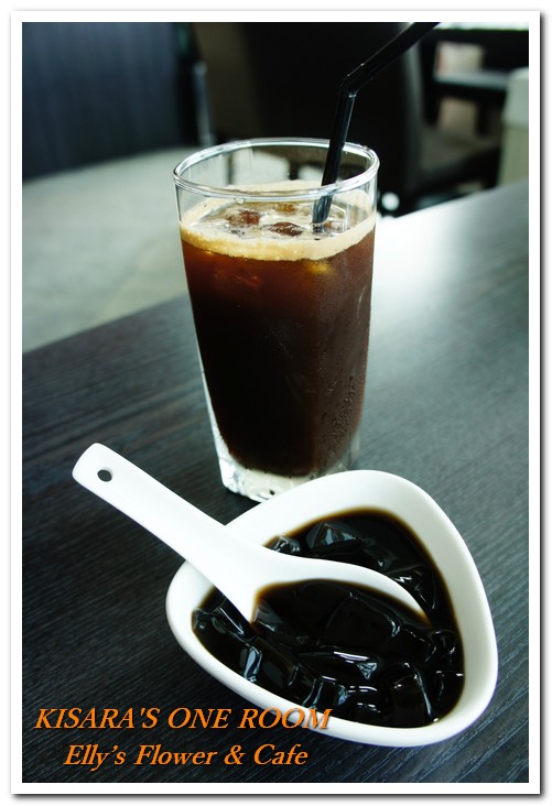 Elly's Flower & caf'e台北花苑時尚整合館:台北上空美麗花園咖啡的最終一瞥── Elly’s Flower & Cafe