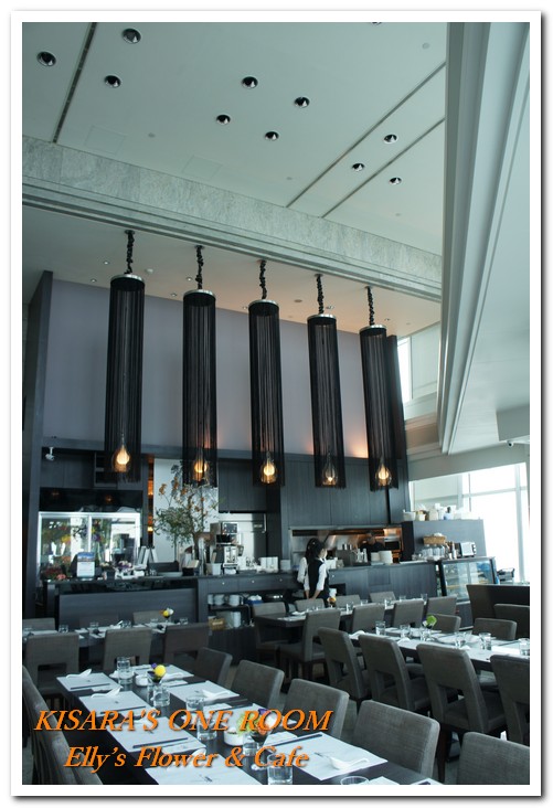 Elly's Flower & caf'e台北花苑時尚整合館:台北上空美麗花園咖啡的最終一瞥── Elly’s Flower & Cafe