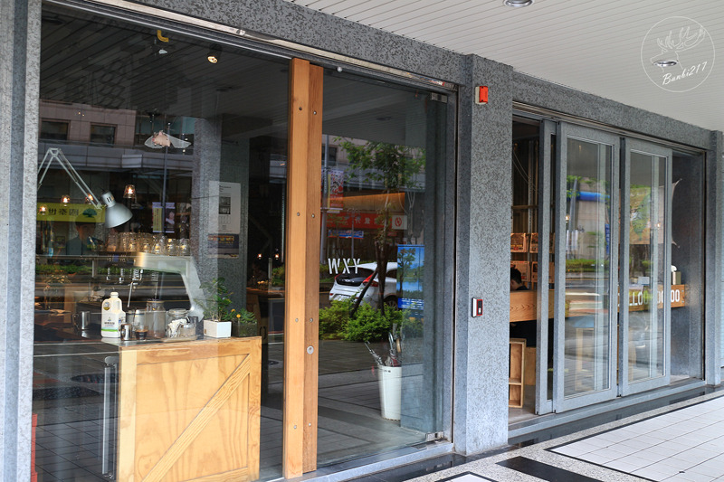 Banbi217 美食旅遊: [台北信義區餐廳]WOOLLOOMOOLOO,咖啡館,美食酒吧,宵夜(捷運信義線信義安和站、台北101/世貿站)