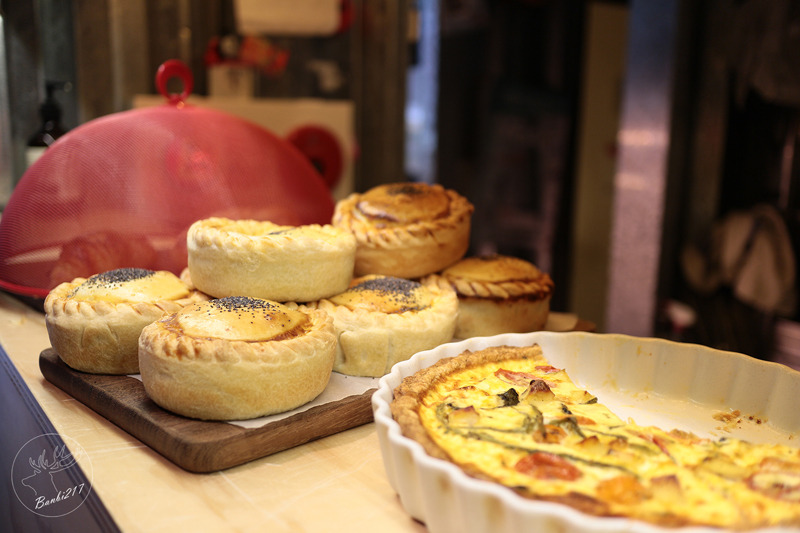 Banbi217 美食旅遊: [台北信義區餐廳]WOOLLOOMOOLOO,咖啡館,美食酒吧,宵夜(捷運信義線信義安和站、台北101/世貿站)