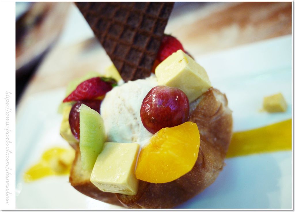 大衣 大遠百 330.jpg