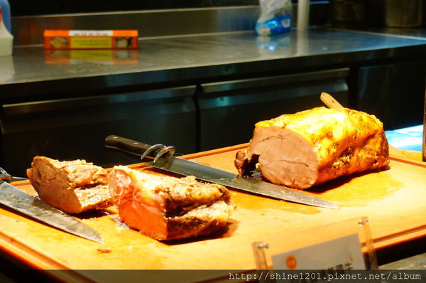 【饗食天堂無國界料理】C/P值狂飆-海鮮船-Buffet吃到飽最佳選擇!!