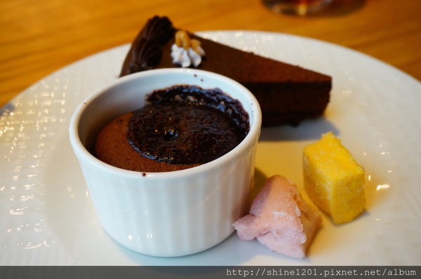 【饗食天堂無國界料理】C/P值狂飆-海鮮船-Buffet吃到飽最佳選擇!!