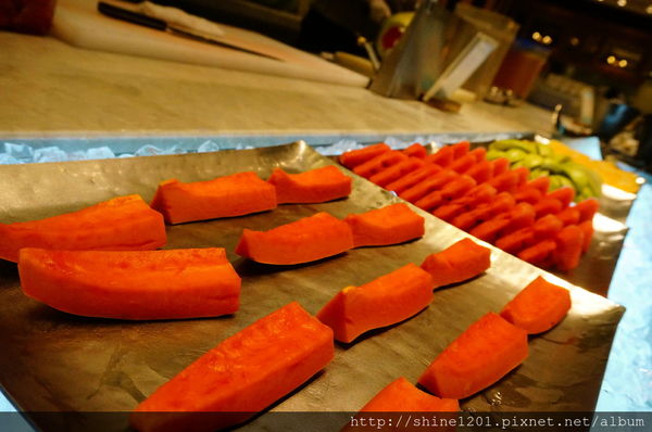 【饗食天堂無國界料理】C/P值狂飆-海鮮船-Buffet吃到飽最佳選擇!!