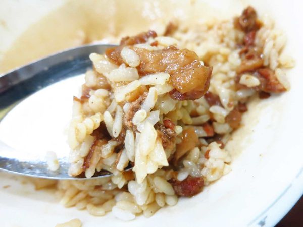 【台北美食】胡記通化街米粉湯-特殊的胡椒魯肉飯