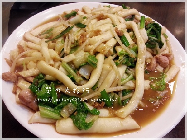 客家放山雞：[台北市。寧夏夜市] 跟著老饕一起品嘗油嫩油嫩の放山雞