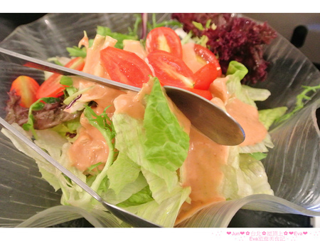 屋頂上休閒會館：【食記】oO。。台北　陽明山　屋頂上The Top　夜景　燒烤　合菜　甜點　下午茶　BBQ烤肉　中式　速食　海鮮　台灣料理　泰國菜　火鍋　美麗的夜景，配上食物，是人生最大的享受～oO。o○。　