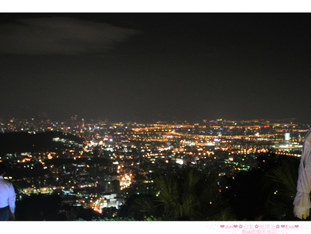 屋頂上休閒會館：【食記】oO。。台北　陽明山　屋頂上The Top　夜景　燒烤　合菜　甜點　下午茶　BBQ烤肉　中式　速食　海鮮　台灣料理　泰國菜　火鍋　美麗的夜景，配上食物，是人生最大的享受～oO。o○。　