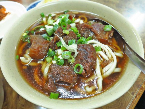 【台北萬華美食】富宏牛肉麵-全台北CP值最高的牛肉麵