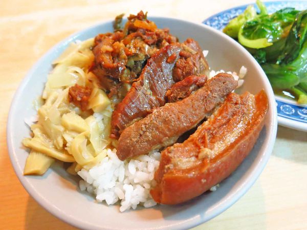 【台北美食】施家鮮肉湯圓-便宜又大碗的湯圓