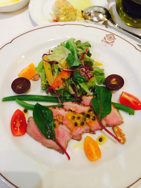 10491168_894607550556087_8692023223708341685_n