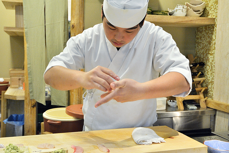 山花日本料理午餐:(有WIFI)好吃的鮪魚腹肉.北海道海膽干貝.松葉蟹腳,台北捷運科技大樓,遠企附近餐廳