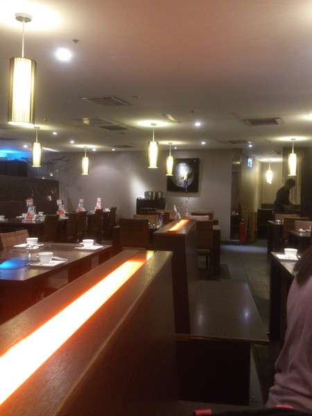 聚北海道昆布鍋(台北SOGO忠孝店)：打破之前壞印象的〞聚火鍋SOGO忠孝店〞