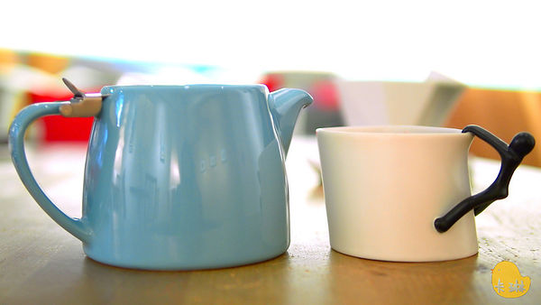 akuma caca 可可設計人文咖啡:【食記】《akuma caca 可可設計人文咖啡》白色幾何咖啡館