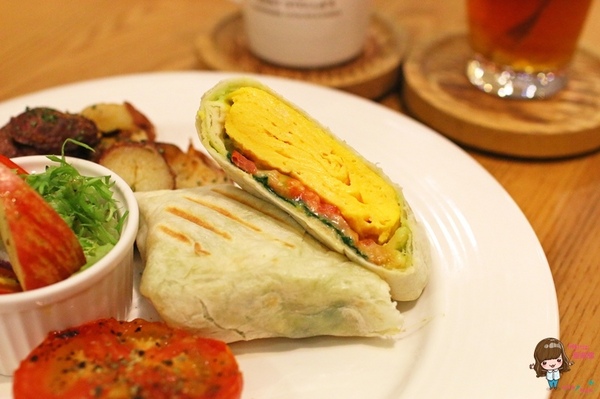 Aunt Stella's 詩特莉餅乾咖啡(SOGO復興店):【食記】台北東區 詩特莉 AUNT STELLA 早午餐新菜色 美式鄉村 熱烤培根菠菜捲 起司鹹派大推